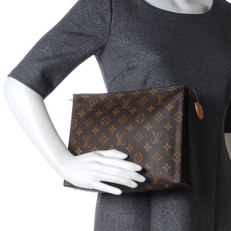 louis vuitton toiletry pouch 28|louis vuitton monogram 26.